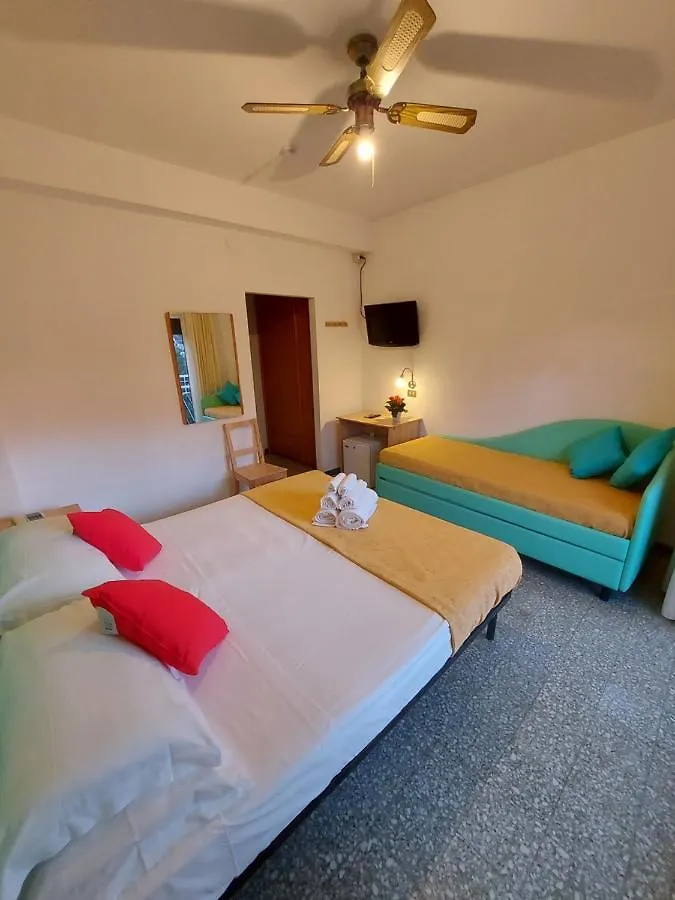 Hotel Senza Pensieri Riccione