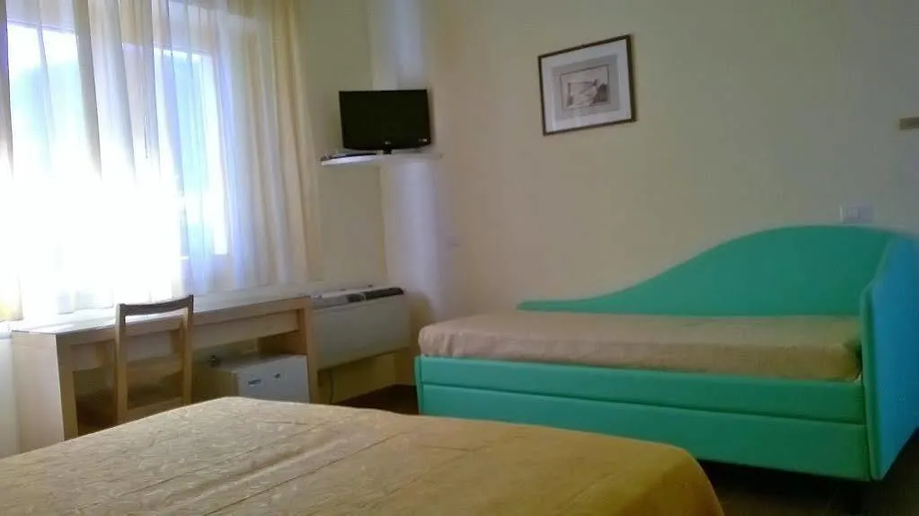 Hotel Senza Pensieri Riccione